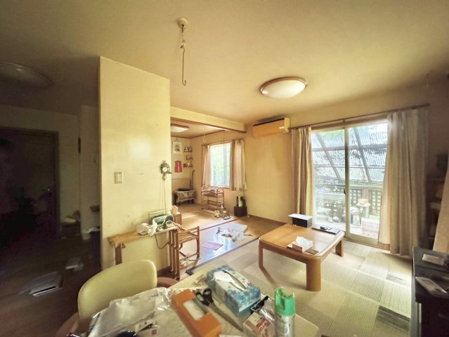 江戸崎甲中古戸建の居間・リビング