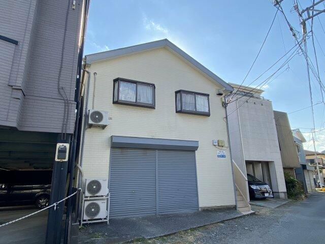 横須賀市上町3丁目のアパートの画像