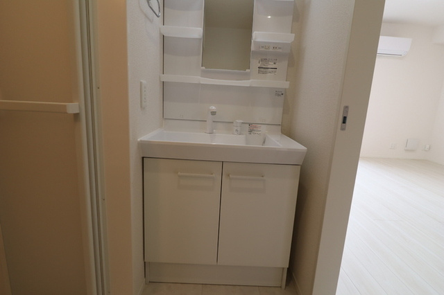 ブレイブコートの洗面所|洗髪洗面化粧台