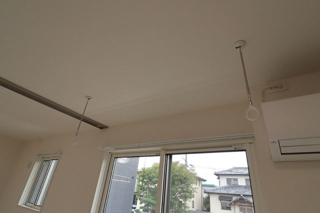 ブレイブコートのその他|室内物干し