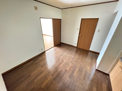 【居間・リビング】ハイツ上町