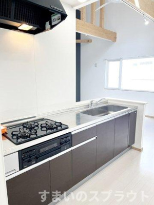 【キッチン】 | 南区川沿1-6タウンハウス | 人気の対面キッチン