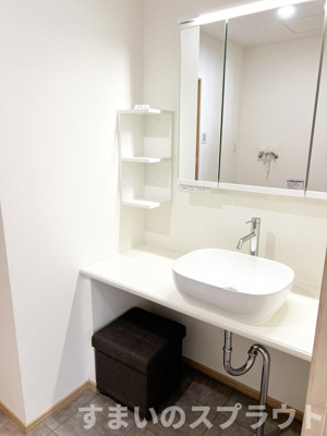 【独立洗面台】 | 南区川沿1-6タウンハウス | ユーティリティ