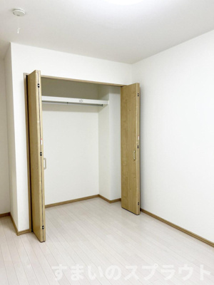 【収納】 | 南区川沿1-6タウンハウス | 1階洋室の収納