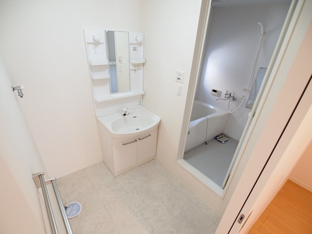 ＰｉｎｅＲｏｏｔｓ良福寺Ｂの洗面所