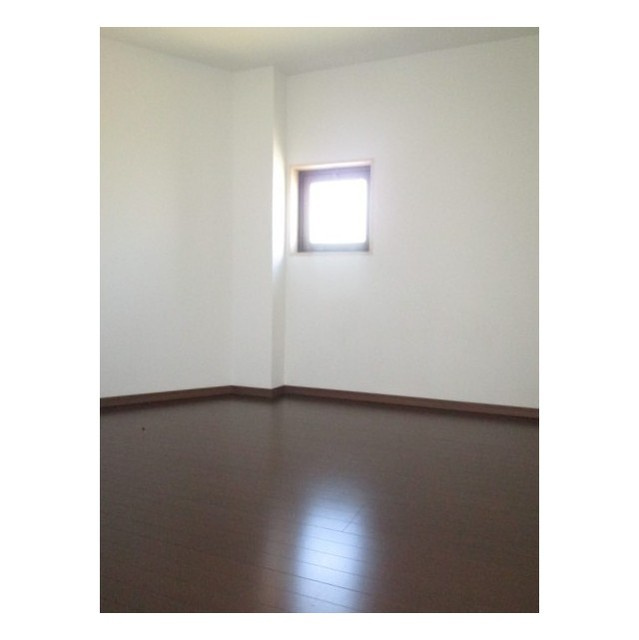 岐阜市春近古市場南の住宅付店舗一部の居間・リビング