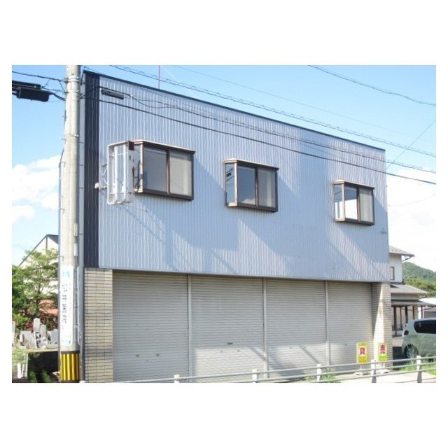 岐阜市春近古市場南の住宅付店舗一部のエントランス