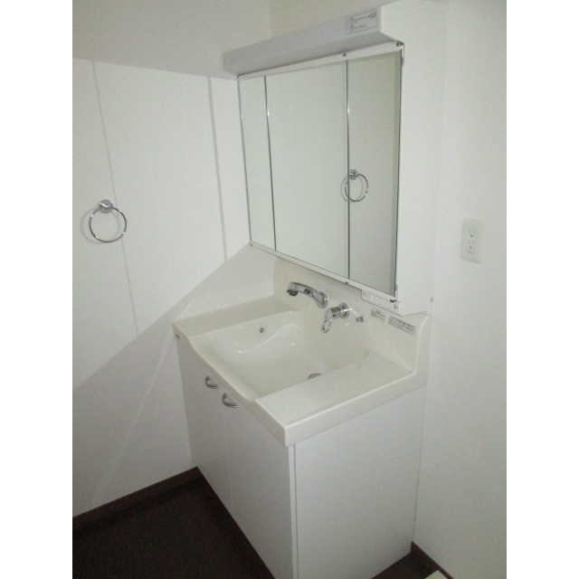 岐阜市春近古市場南の住宅付店舗一部の洗面所