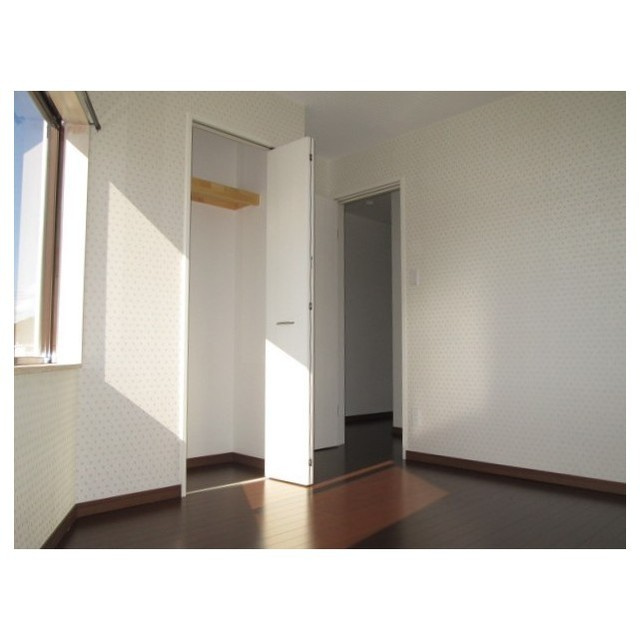 岐阜市春近古市場南の住宅付店舗一部の収納