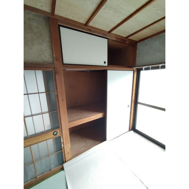 古市場西畑貸家の収納