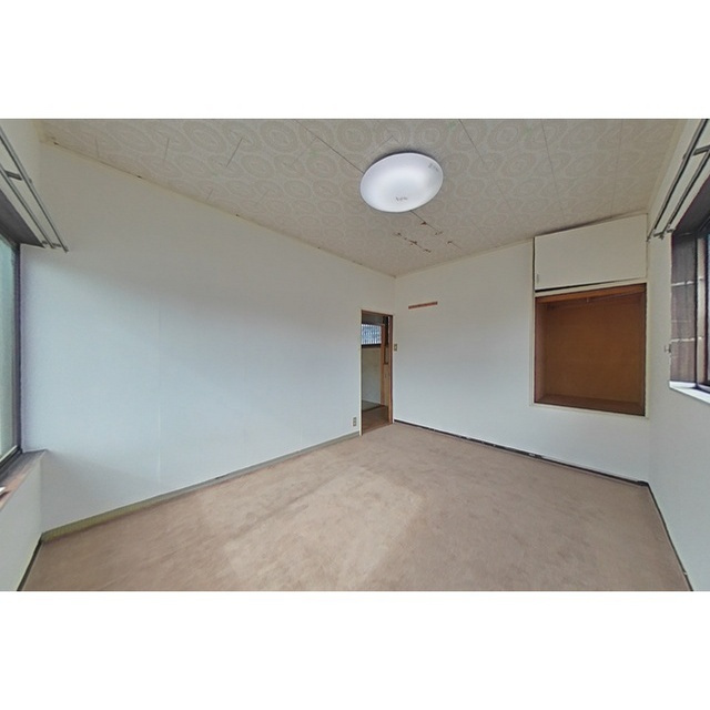 古市場西畑貸家の居間・リビング|２階洋室