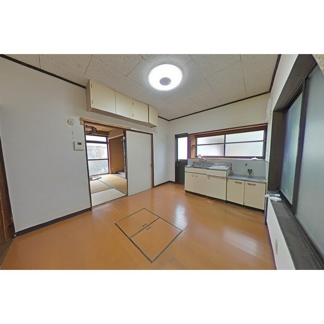 古市場西畑貸家の居間・リビング|ダイニング