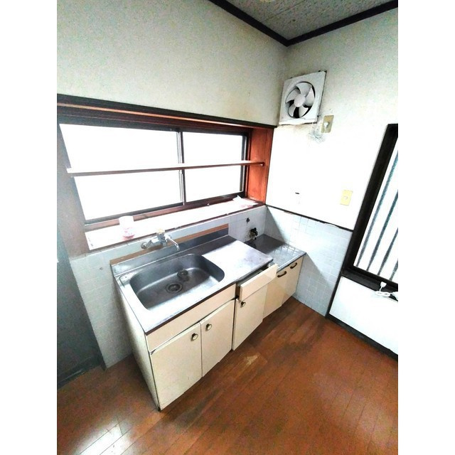 古市場西畑貸家のキッチン