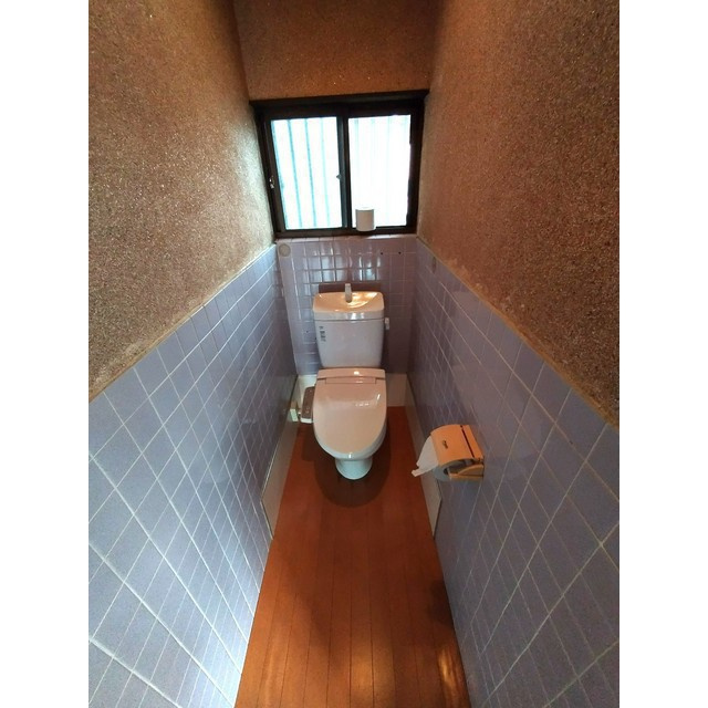 古市場西畑貸家のトイレ