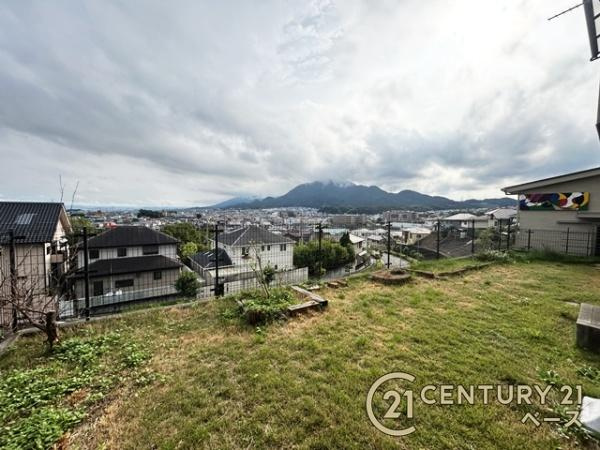 香芝市旭ケ丘４丁目　一戸建のその他|■現地撮影写真■お庭からの眺めです！