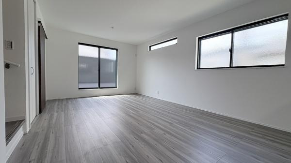 【居間・リビング】 | 川西市加茂1丁目　新築戸建