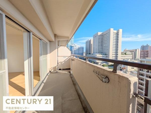 【バルコニー】 | 天王寺パークヴィラ | 14階南向きバルコニーで陽当・眺望良好です！