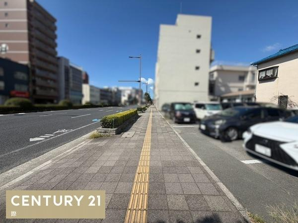 和歌山市吹上4丁目　土地の前面道路含む現地写真