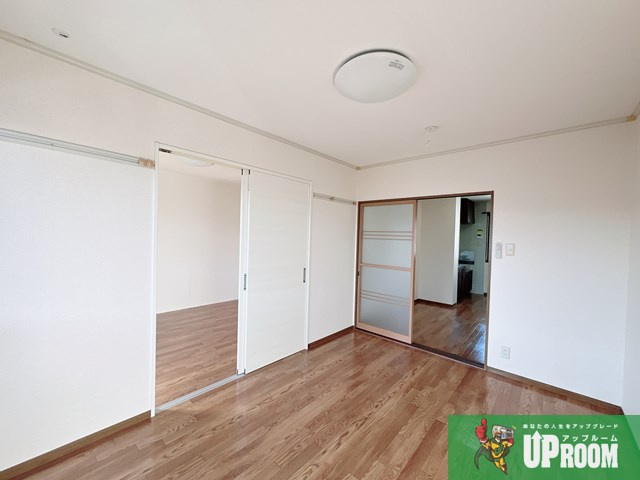 ハイツ花菱Ⅱの居間・リビング