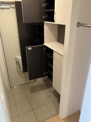 【玄関】 | レチエ吉成A棟