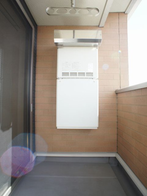 【バルコニー】 | リェス ドヴァリェーツ | 日当たり良好！お洗濯物がたくさん干せます♪