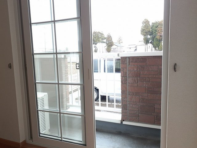 【バルコニー】