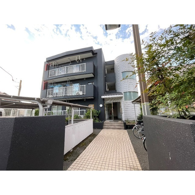 エルシャトルBの外観