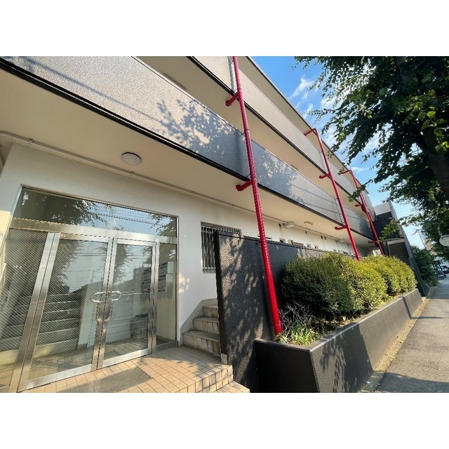 エルシャトルBの外観