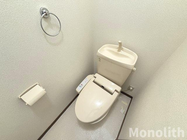 アンプルールフェールフォルスのトイレ