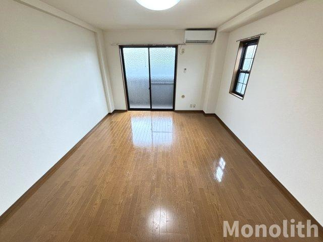 アンプルールフェールフォルスの居間・リビング