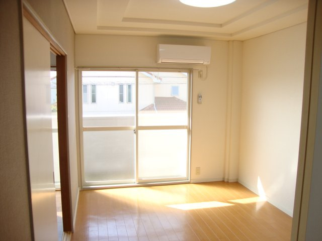 コーポラス美和の内装|西洋室