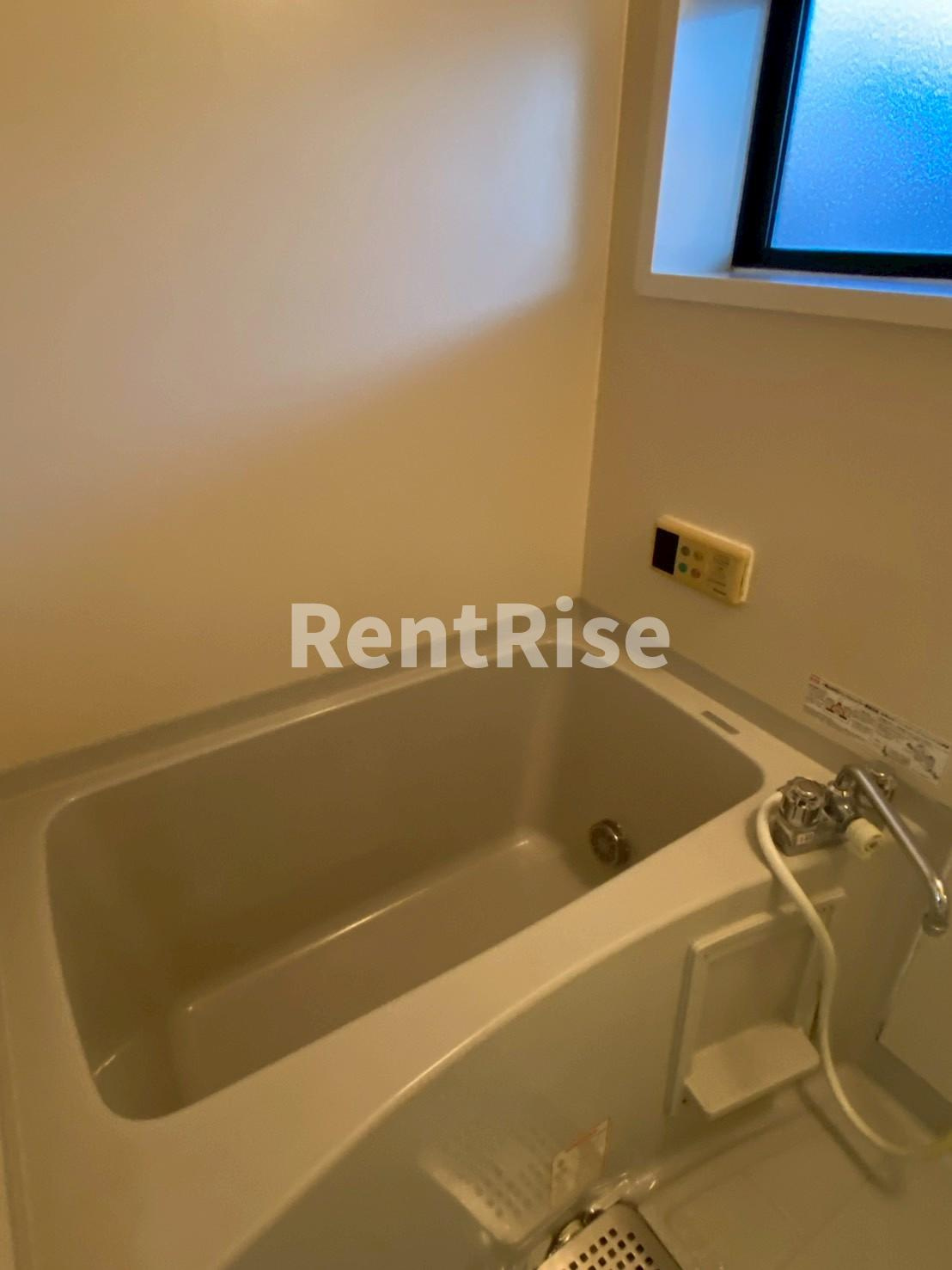 ラフィネ粧の浴室