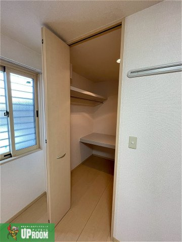 ラフィーネ Bの居間・リビング