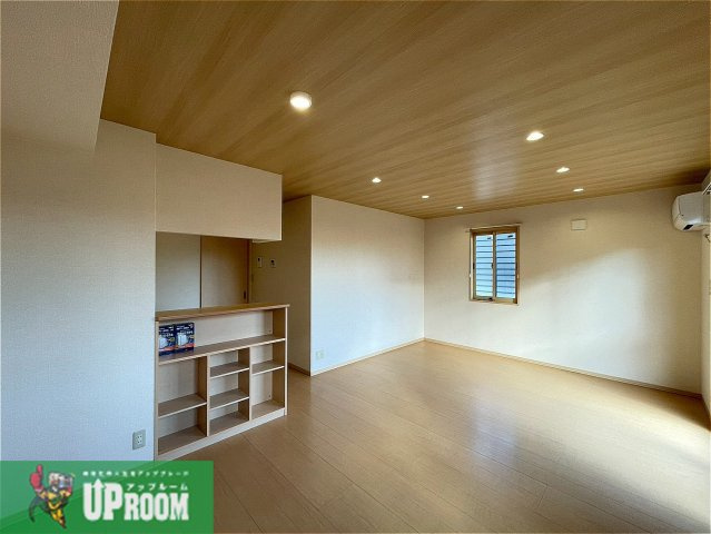 ラフィーネ Bの居間・リビング