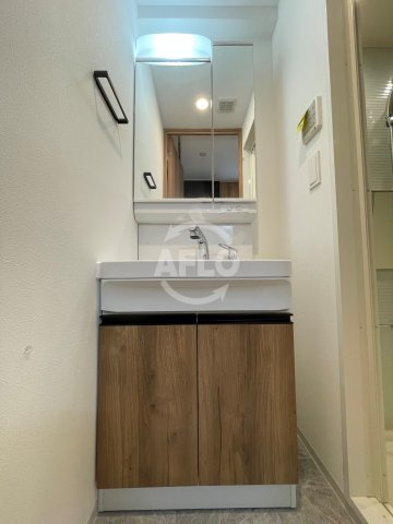 ファーストフィオーレ谷町六丁目フェリシアの独立洗面台|ファーストフィオーレ谷町六丁目フェリシア　独立洗面台