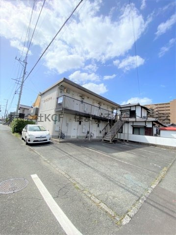 コーポ ユウキの駐車場|駐車場があります