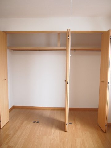 エトワールＩＷＡＫＵＲＡの収納