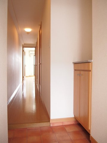 エトワールＩＷＡＫＵＲＡの玄関