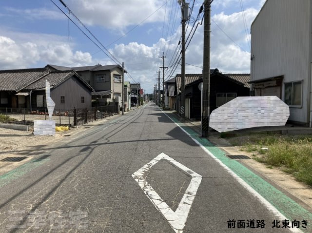 碧南市春日町の前面道路含む現地写真|前面道路が広いからお車の乗り入れも安心です