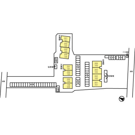 ヴィラ・ロワイヤル壱番館の駐車場