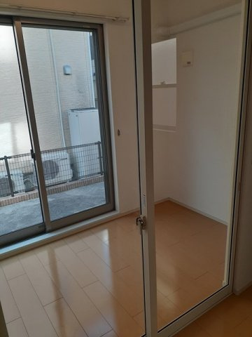 グラスハープのバルコニー|陽当たり良好なサンルームです♪