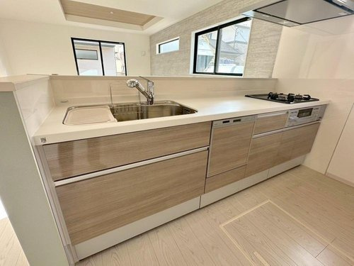 【KIS】国分寺市戸倉８期のキッチン|食洗機が完備された対面式システムキッチン　