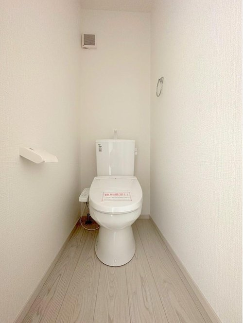 【KIS】国分寺市戸倉８期のトイレ|快適な温水洗浄機能付きトイレ。いつも使うトイレだからこそ、こだわりたいポイントです。