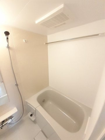 リブリオポラ　Ｃの浴室