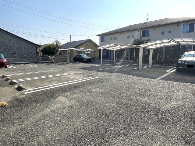 エクラージュ松江Aの駐車場