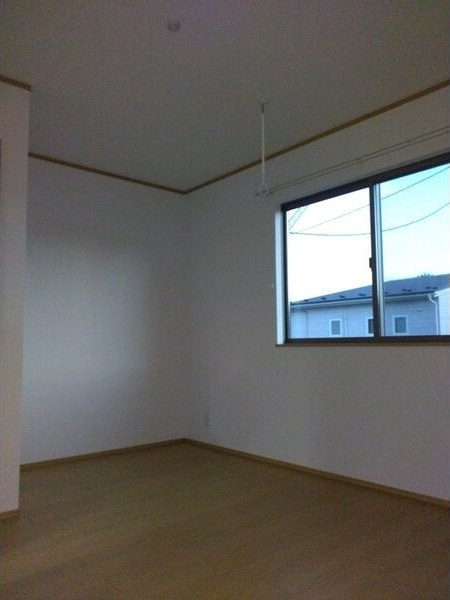 Bloom garden A棟の居間・リビング