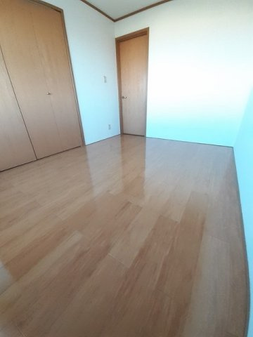 サファイアンエレガンスＡの寝室|クローゼット付の寝室です☆
