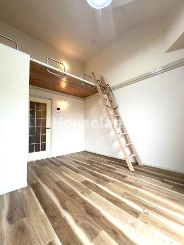 ライズ中之島の居間・リビング