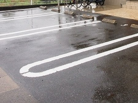 カサブランカＣの駐車場