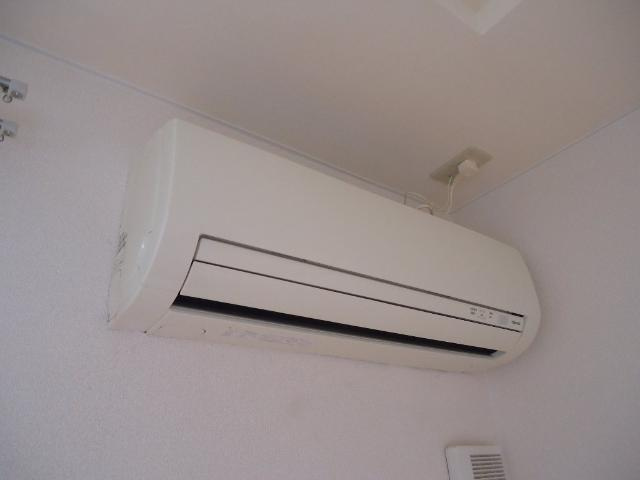 ロイヤルヒルズ青山の設備|エアコン（イメージ）